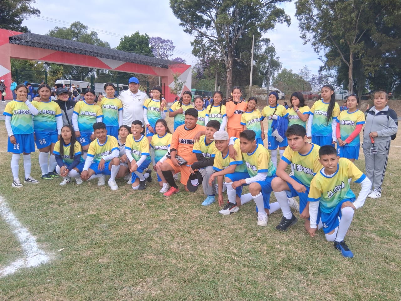 Se llevan a cabo juegos deportivos de la Zona 02 de Telesecundarias